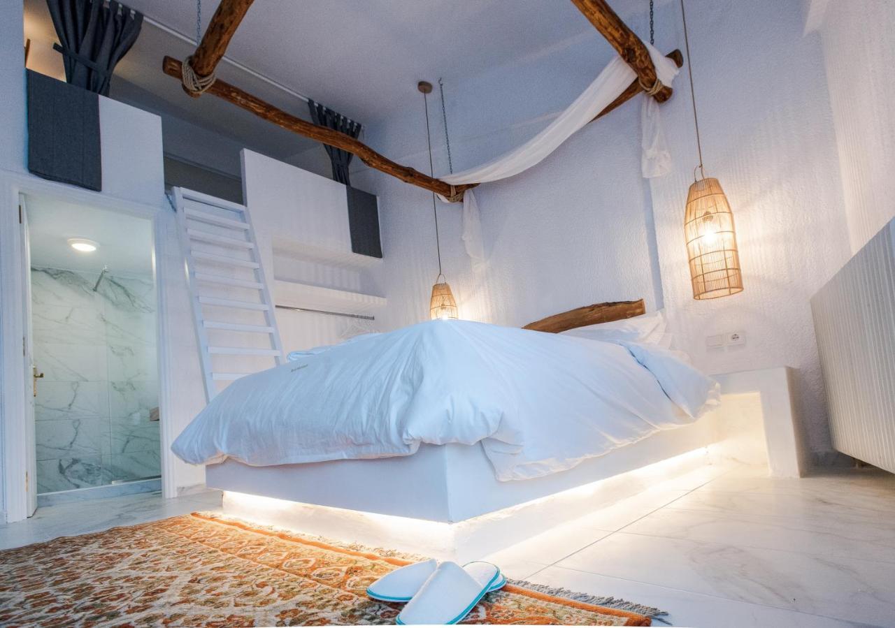Blue Mountain Guesthouse By Seablue Arachova Exterior photo